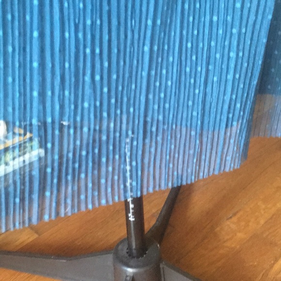 👗 - Picture 3 of 4